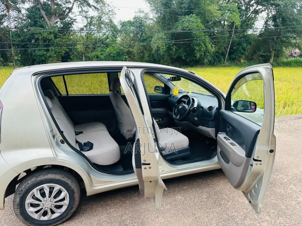 Toyota Passo 2005 Car (Used)