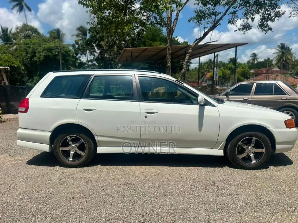 Nissan Wingroad WFY11 2001 Car (Used)