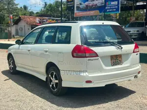 Nissan Wingroad WFY11 2001 Car (Used)