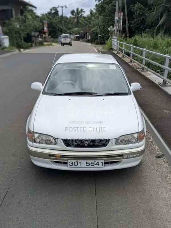 Toyota Corolla 1999 Car (Used)