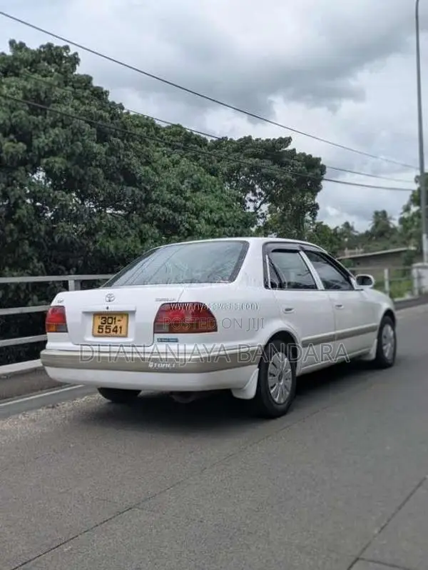 Toyota Corolla 1999 Car (Used)