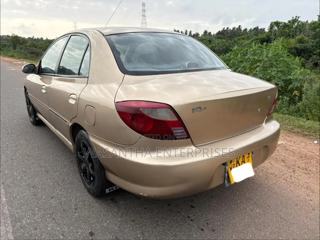 Kia Rio 2002 Car (Used)