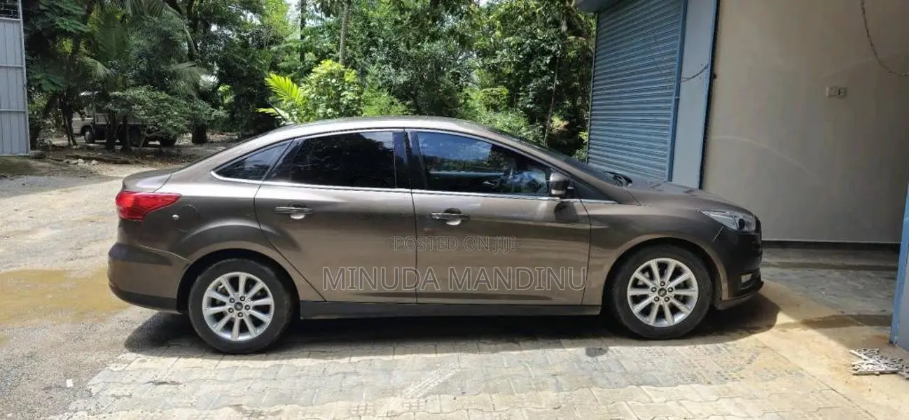 Ford Focus 2018 Car (Used)