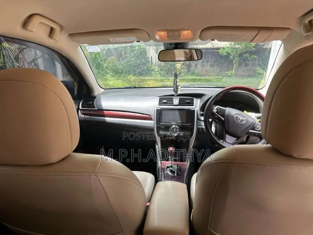 Toyota Premio 2017 Car (Used)