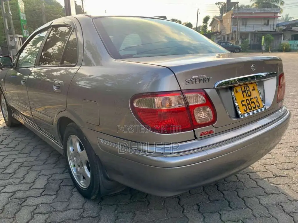 Nissan Sylphy 2000 Car (Used)