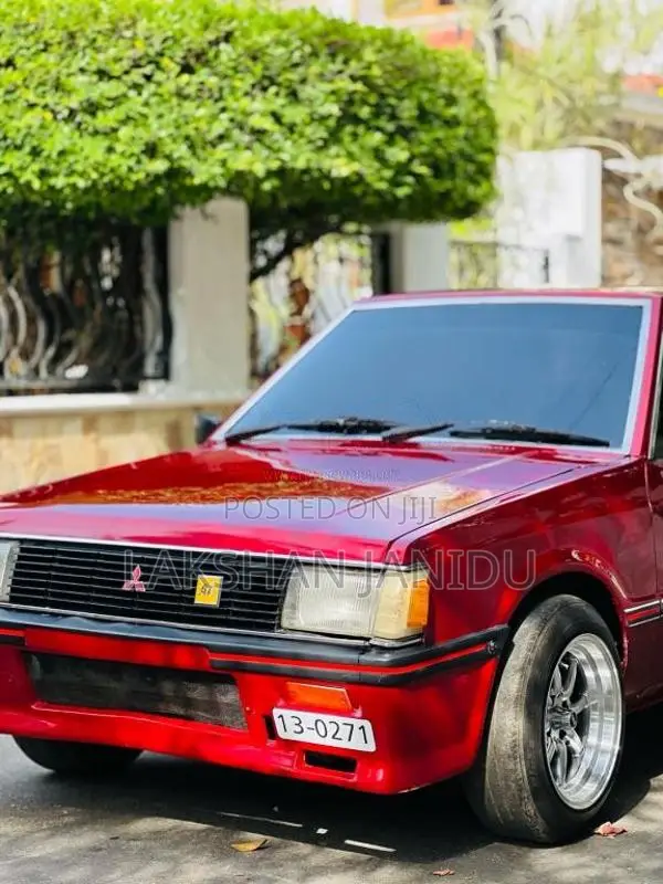 Mitsubishi Lancer Box 1980 Car (Used)