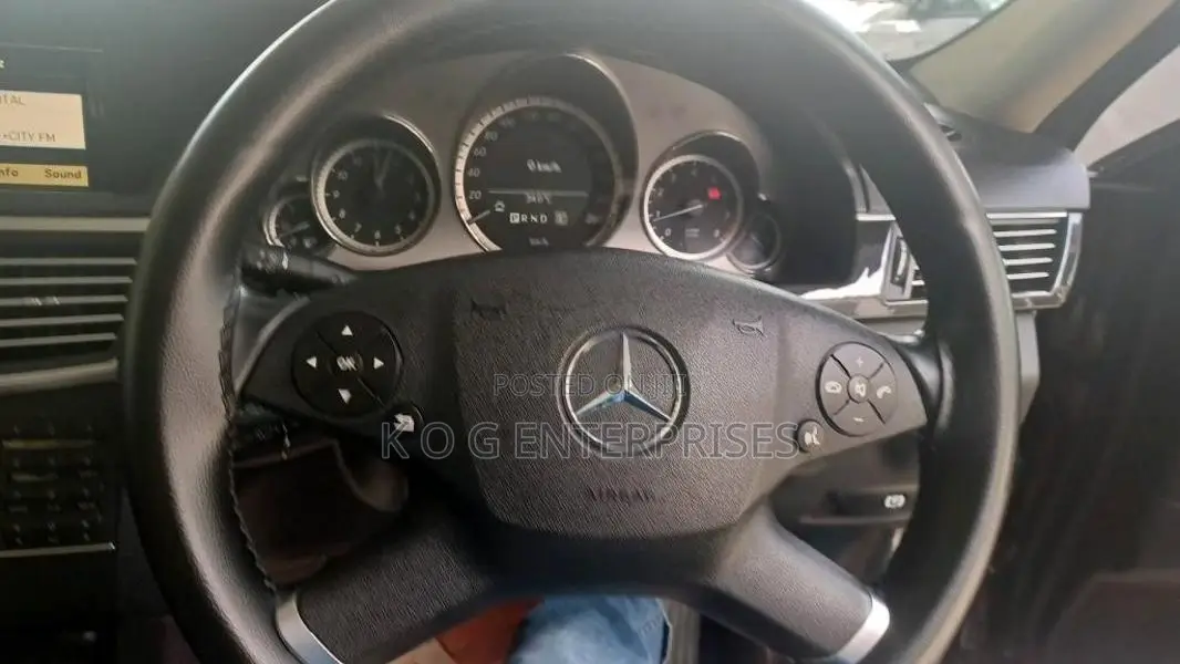 Mercedes-Benz E200 2010 Car (Used)