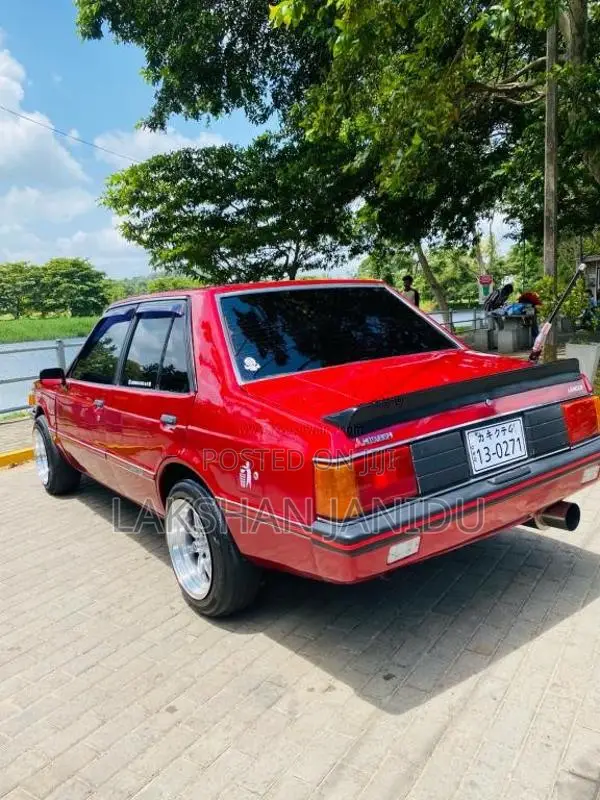 Mitsubishi Lancer Box 1980 Car (Used)