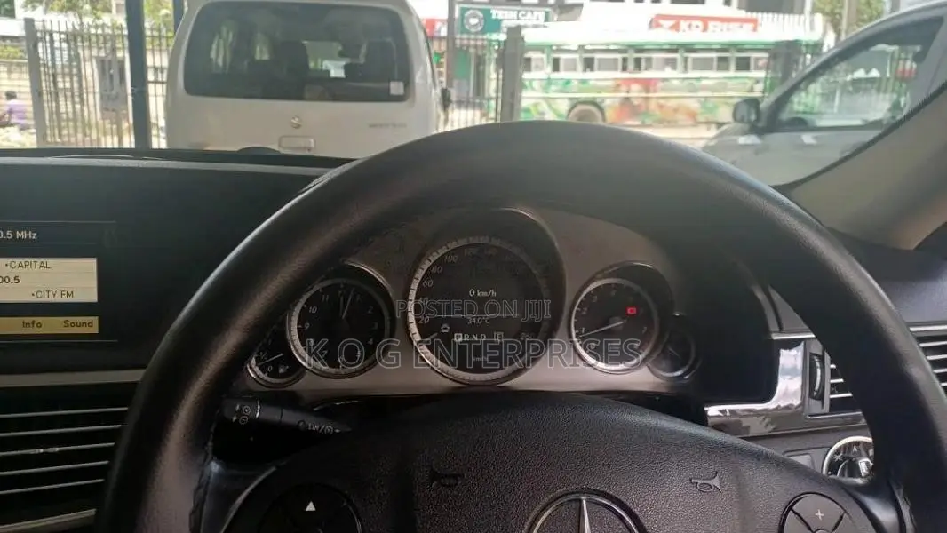 Mercedes-Benz E200 2010 Car (Used)