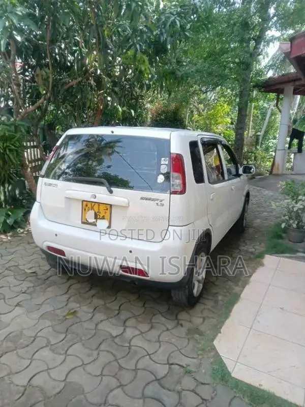Suzuki Swift Center Antenna 2003 Car (Used)