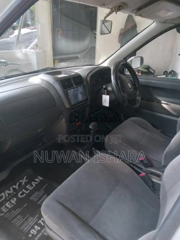 Suzuki Swift Center Antenna 2003 Car (Used)