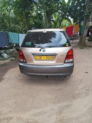 Kia Carens 2001 Car (Used)
