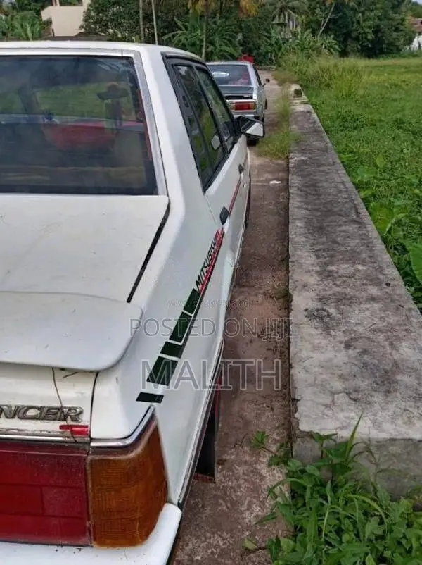 Mitsubishi Lancer Box 1980 Car (Used)
