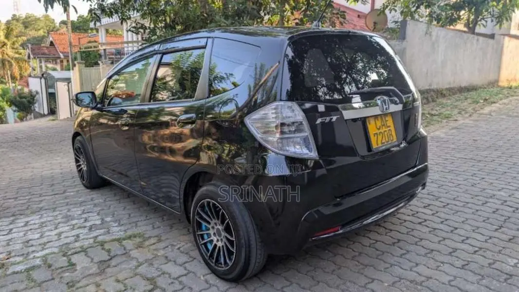 Honda Fit 2014 Car (Used)