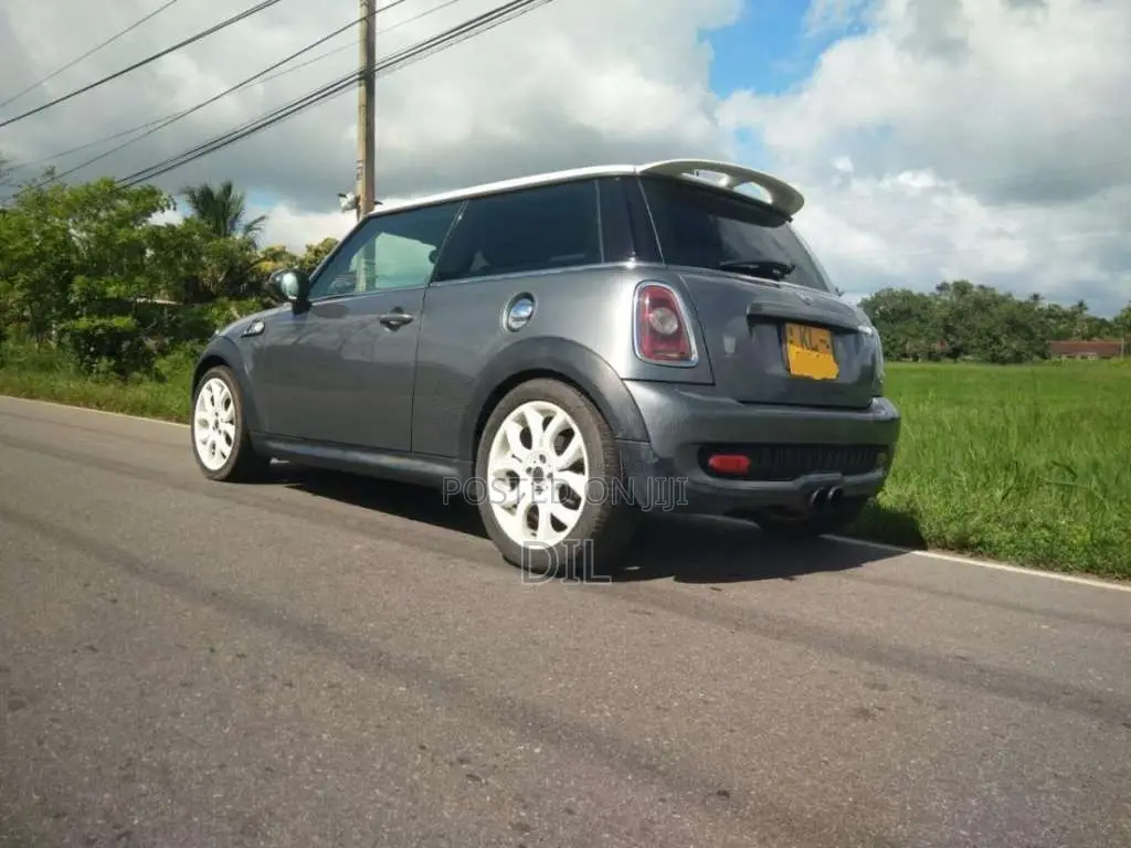 Mini Cooper S R56 Turbocharged 2010 Car (Used)