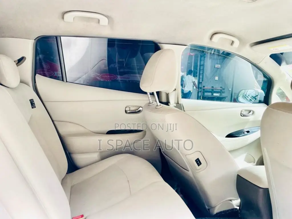 Nissan Leaf AZEO 2013 Car (Used)