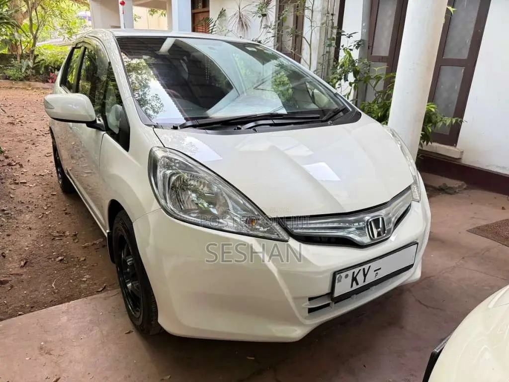 Honda Fit Gp1 2012 Car (Used)