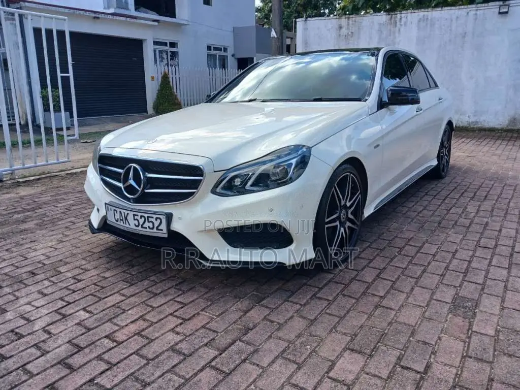 Mercedes-Benz E300 W212 Bluetec Hybrid 2015 Car (Used)