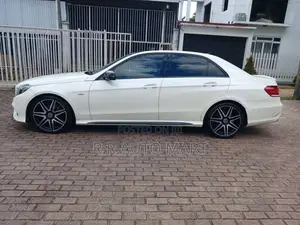Mercedes-Benz E300 W212 Bluetec Hybrid 2015 Car (Used)