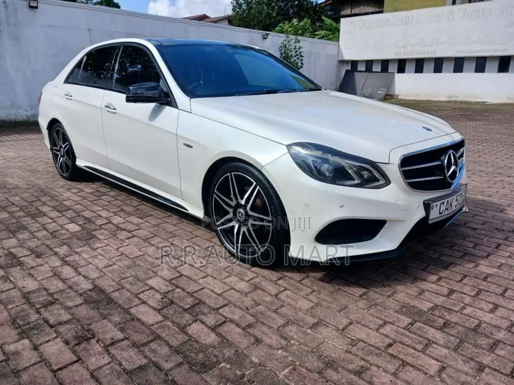 Mercedes-Benz E300 W212 Bluetec Hybrid 2015 Car (Used)