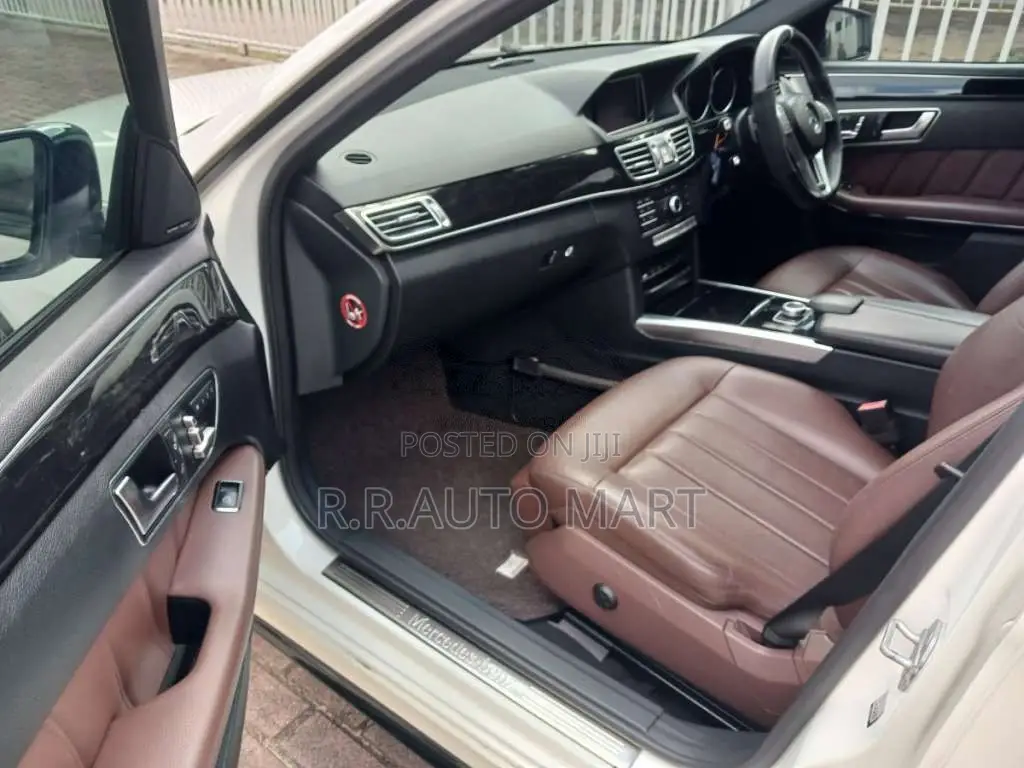 Mercedes-Benz E300 W212 Bluetec Hybrid 2015 Car (Used)