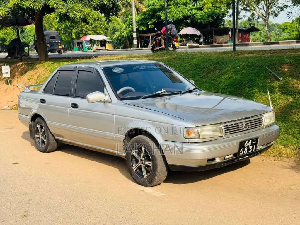 Nissan FB13 Doctor Sunny 1993 Car (Used)