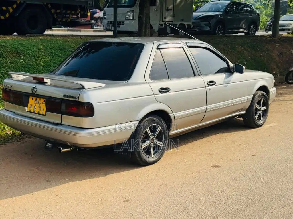 Nissan FB13 Doctor Sunny 1993 Car (Used)