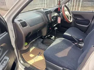 Suzuki Swift 2004 Car (Used)