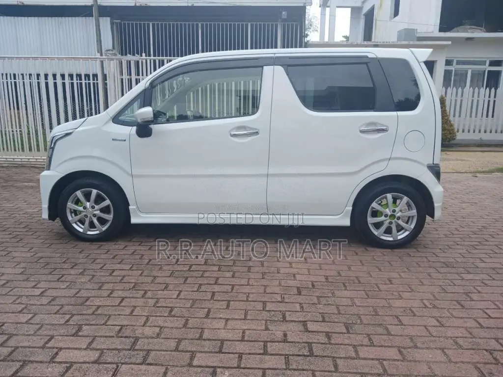 Suzuki Wagon R Stingray 2018 Car (Used)