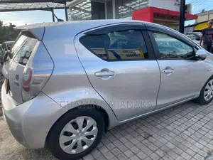 Toyota Aqua 2012 Car (Used)