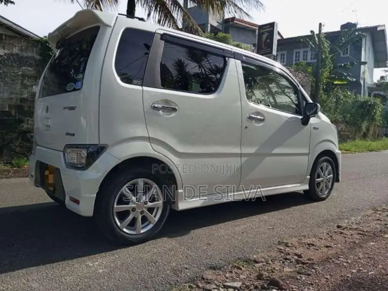 Suzuki Wagon R Stingray 2018 Car (Used)