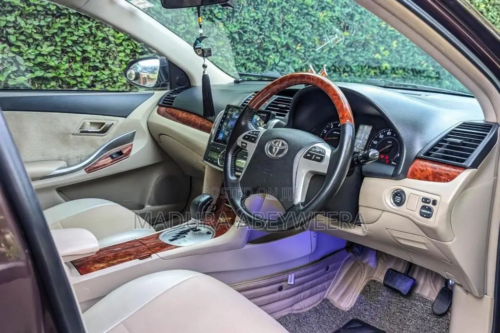Toyota Premio 2013 Car (Used)