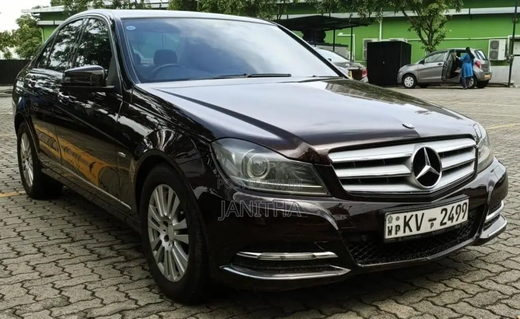 Mercedes-Benz C180 2013 Car (Used)