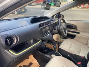 Toyota Aqua 2012 Car (Used)