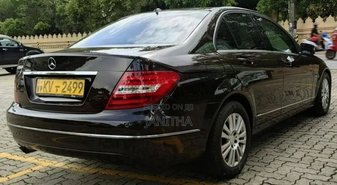 Mercedes-Benz C180 2013 Car (Used)