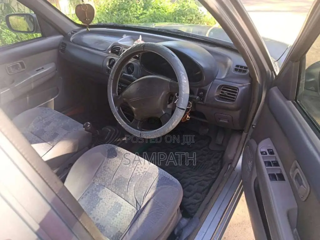 Nissan March K11 2000 Car (Used)