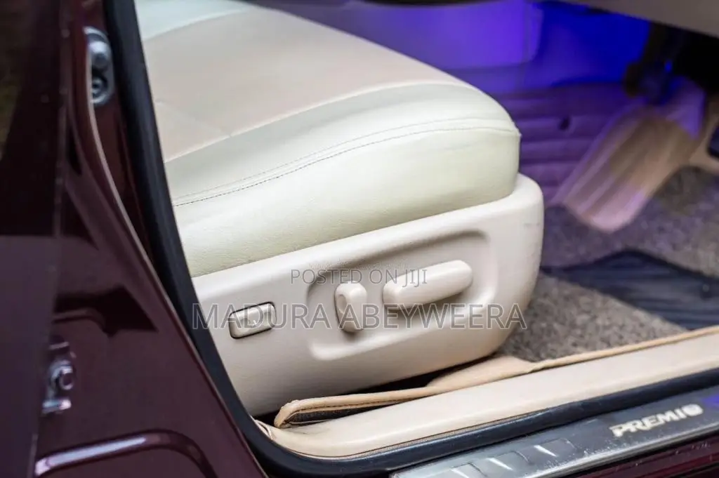 Toyota Premio 2013 Car (Used)