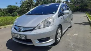 Honda FIT SHUTTLE GP2 2013 Car (Used)