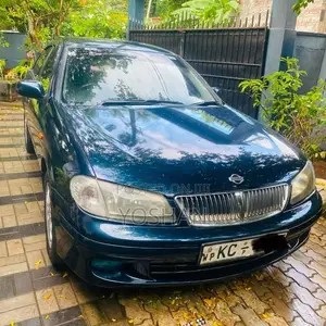 Nissan N16 2003 Car (Used)