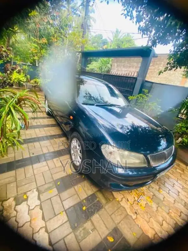 Nissan N16 2003 Car (Used)