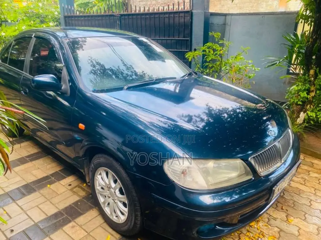 Nissan N16 2003 Car (Used)
