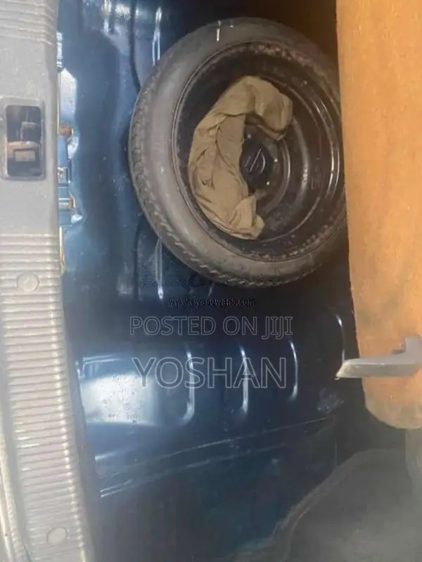 Nissan N16 2003 Car (Used)