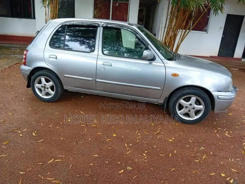 Nissan March K11 2000 Car (Used)