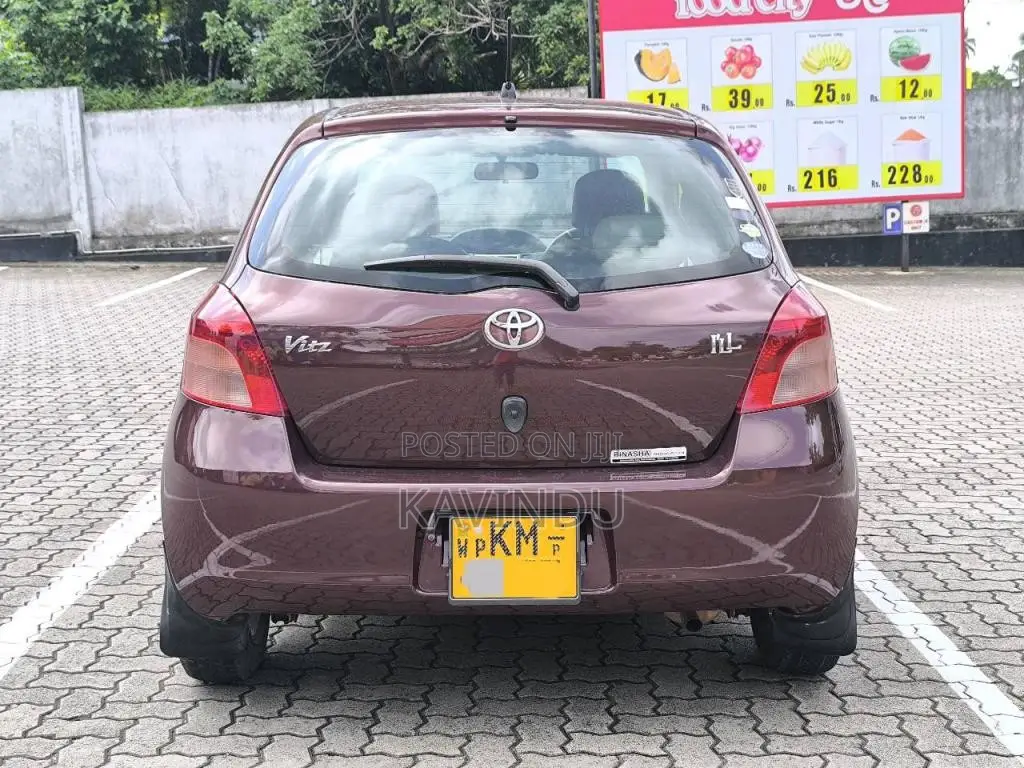 Toyota Vitz ILL 2007 Car (Used)