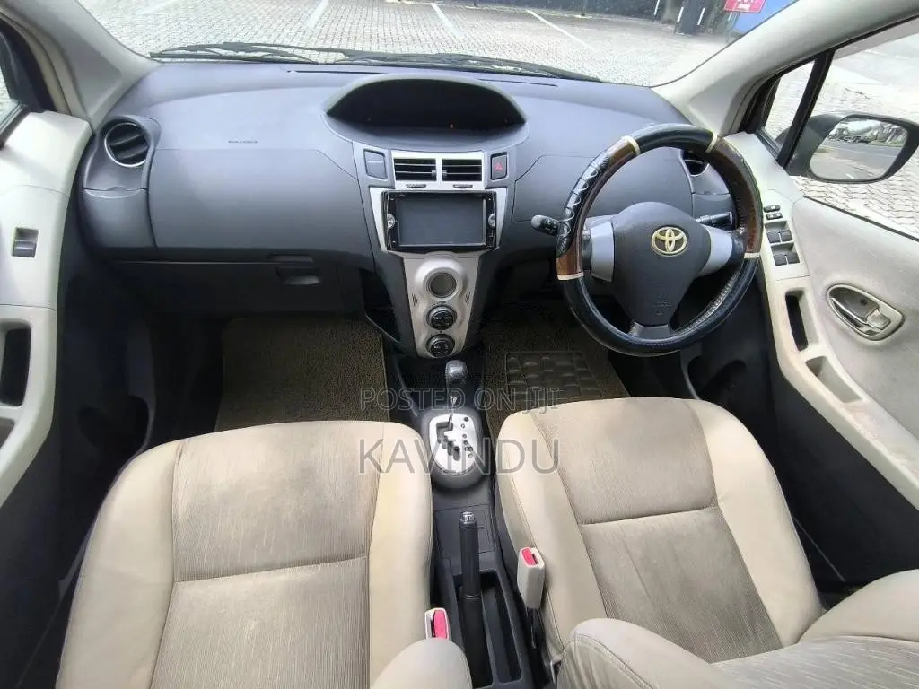 Toyota Vitz ILL 2007 Car (Used)