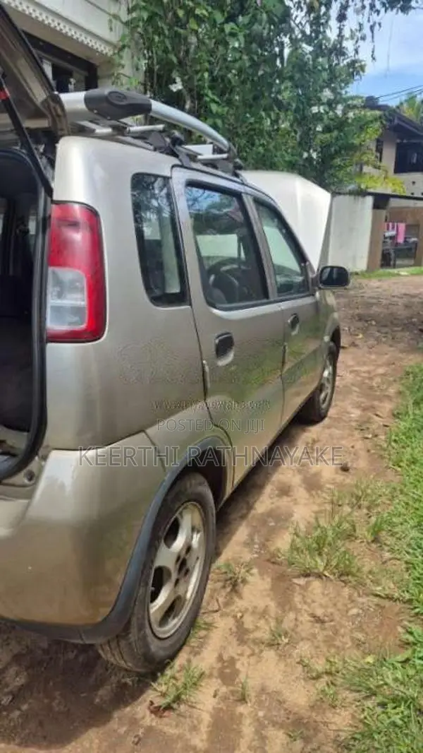 Suzuki Swift 2004 Car (Used)