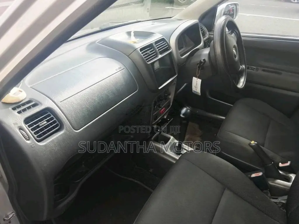 Suzuki Swift 2004 Car (Used)