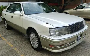 Toyota Crown 1996 Car (Used)