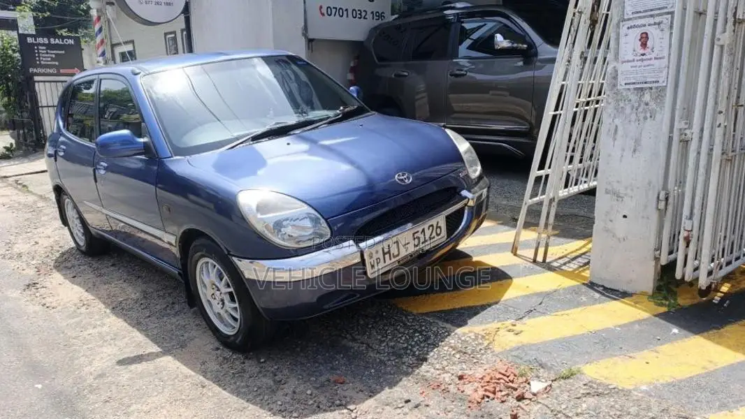 Toyota Duet 2000 Car (Used)