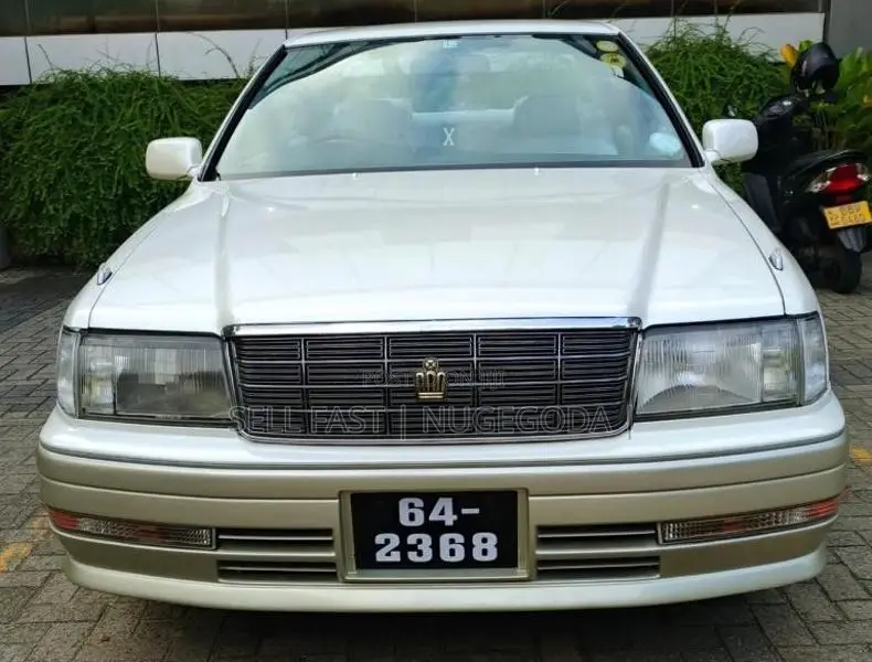 Toyota Crown 1996 Car (Used)